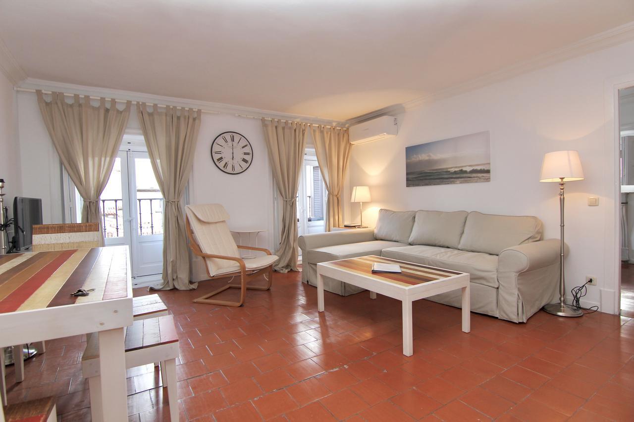Apartamentos Madrid Centro B Exterior foto